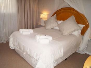 shiraz-room-hermanus03